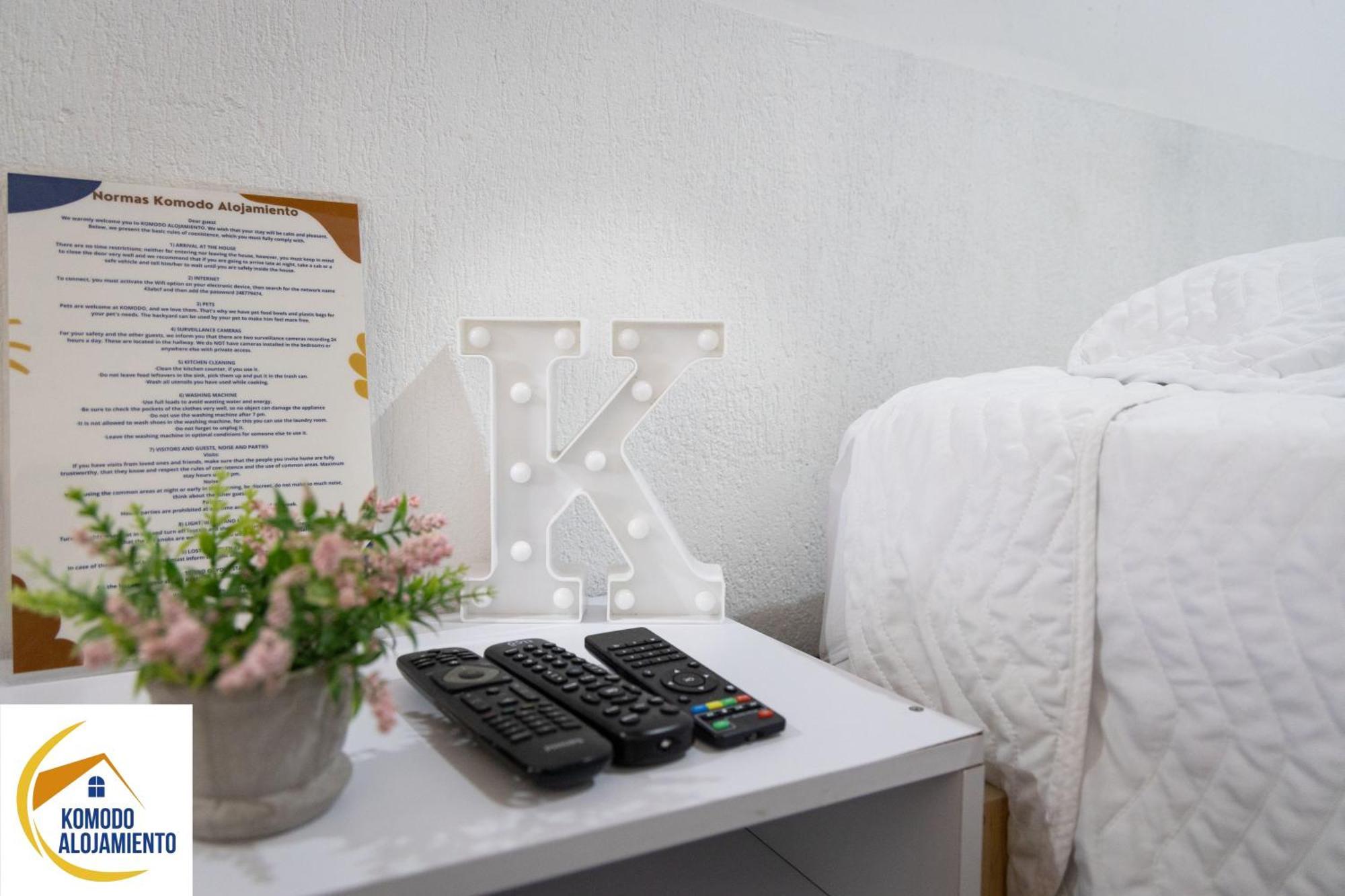 Komodo Alojamiento- Hostal Autoservicio, Ubicado Cerca Al Centro Historico - Bano Privado, Wifi , Cama 2X2 Y Agua Caliente Y Cocina Compartida โปปายาน ภายนอก รูปภาพ